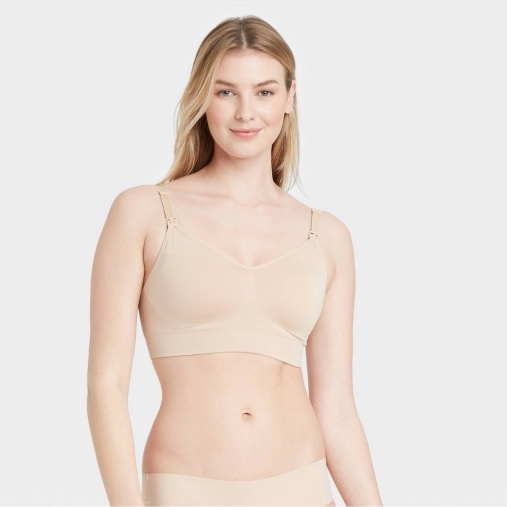 ***NEW WITH TAGS!*** Auden Seamless Nursing Bra